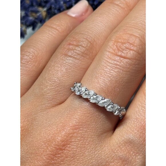 925 STERLING SILVER CZ RING SIZE 8.5 - Picture 9 of 9